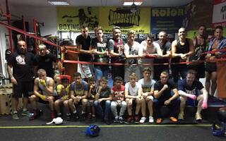 A South Area Boxing Club Eisenstad látogatása a Hobbisták Se-ben